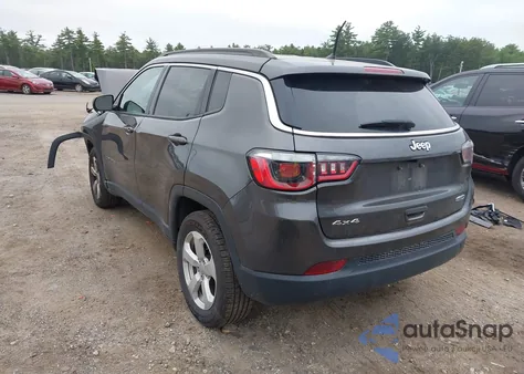 2018 Jeep Compass Latitude 4X4 from USA, damaged, VIN 3C4NJDBB6JT479294